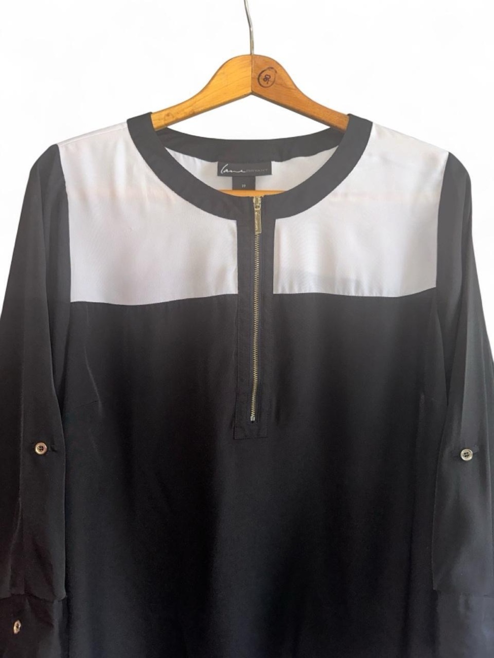 Lane Bryant Blouse Quarter Zip Black White Colorblock Tab Sleeve Womens Plus 22 - Picture 2 of 8